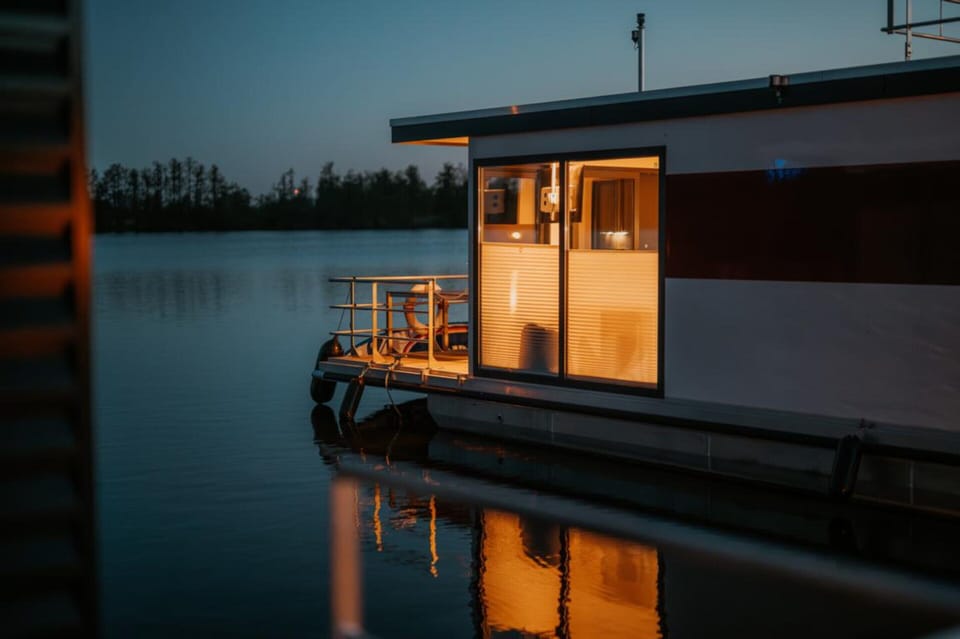 Mobile Home | Exterior