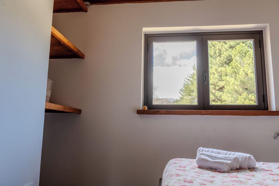 House, Lake View | 2 bedrooms, free WiFi