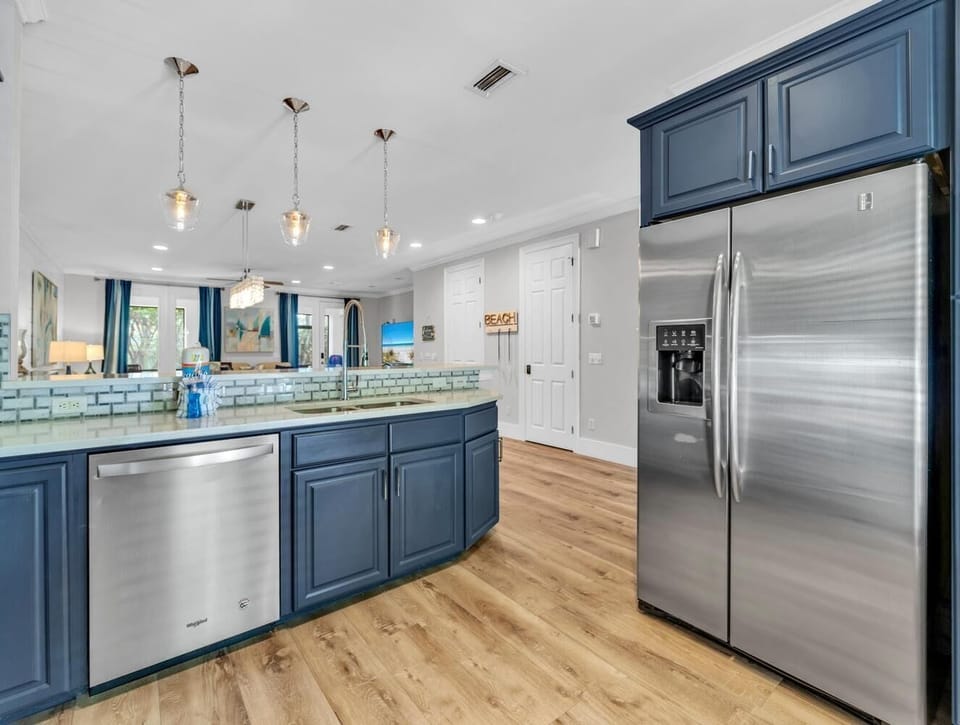 Townhome, Multiple Beds (Gulf Place Courtyard 73) | Private kitchen | Toaster
