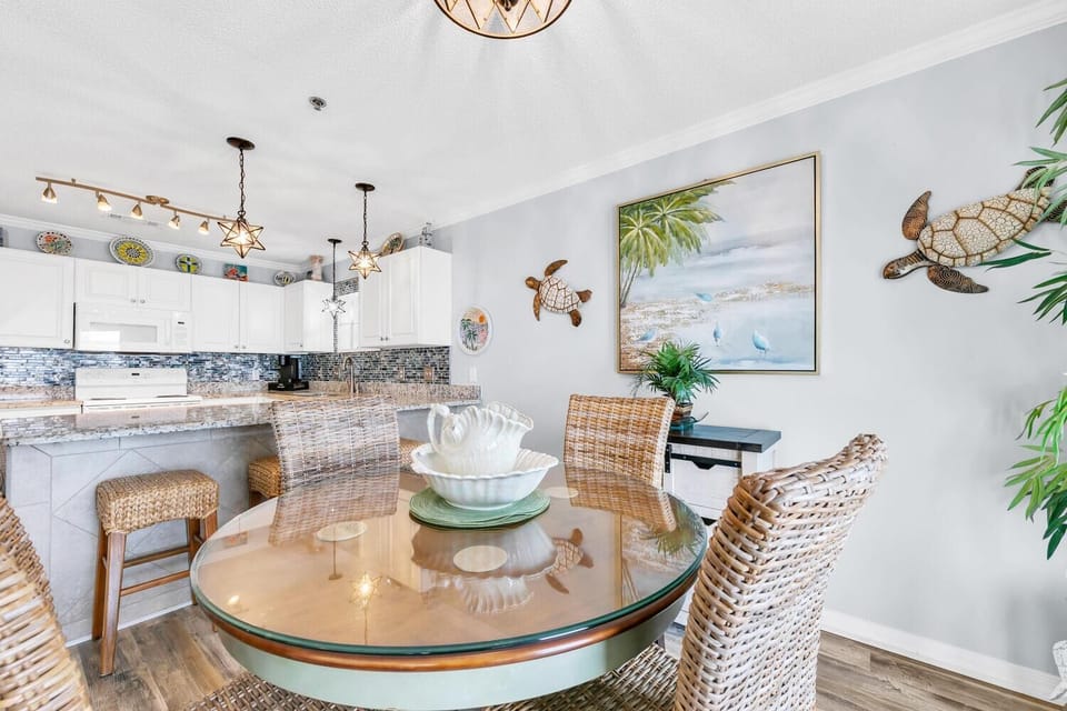 Condo, Multiple Beds (Gulf Place Caribbean 313- Sunsets on ) | Dining