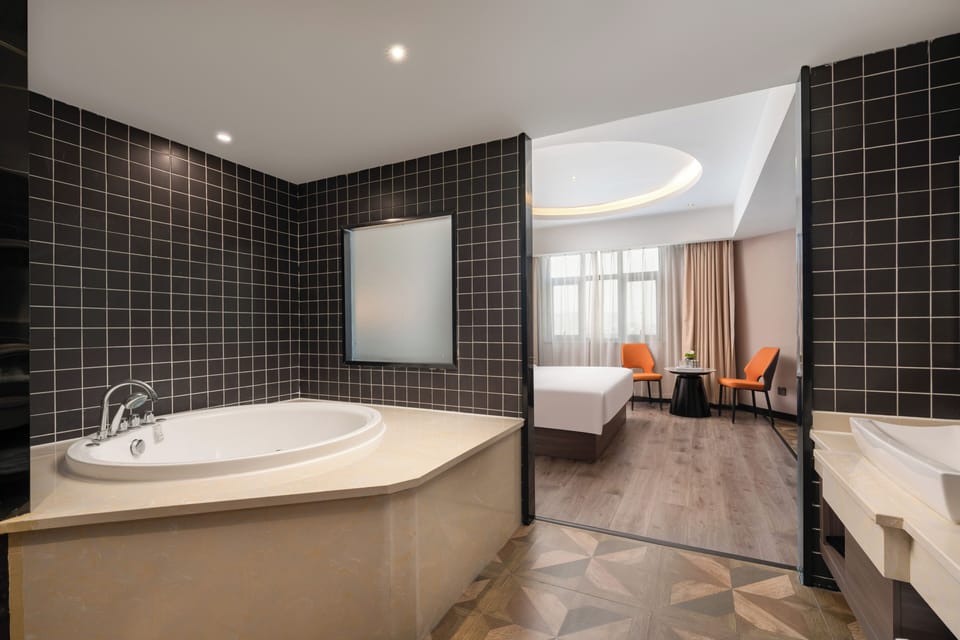 Senior Double Room | Premium bedding, memory foam beds, laptop workspace, blackout drapes