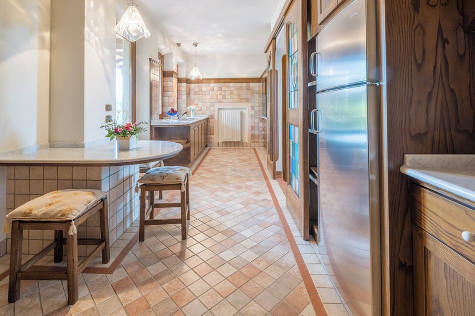 Deluxe Villa, Patio, Hill View | Private kitchen | Fridge, microwave, oven, stovetop