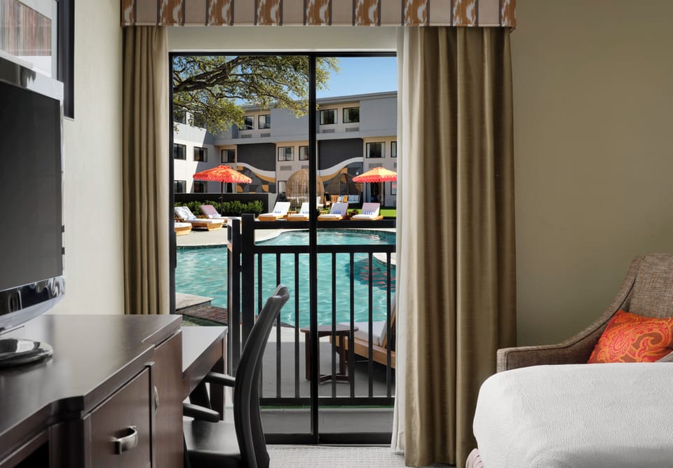 In-room safe, desk, iron/ironing board, free WiFi