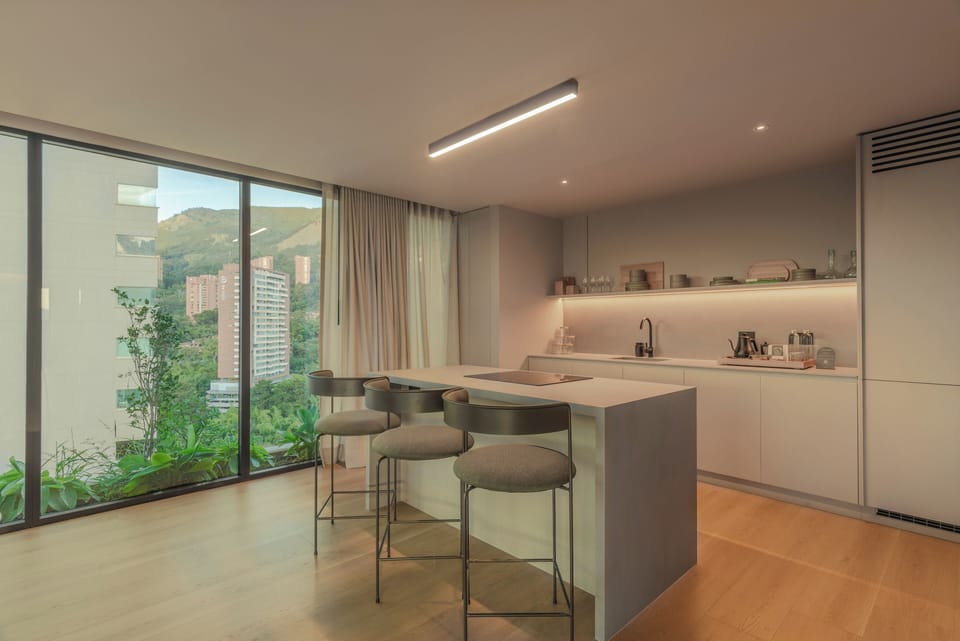 Grand Penthouse, Multiple Beds, Non Smoking | Private kitchen | Oven, dishwasher, blender, cookware/dishes/utensils