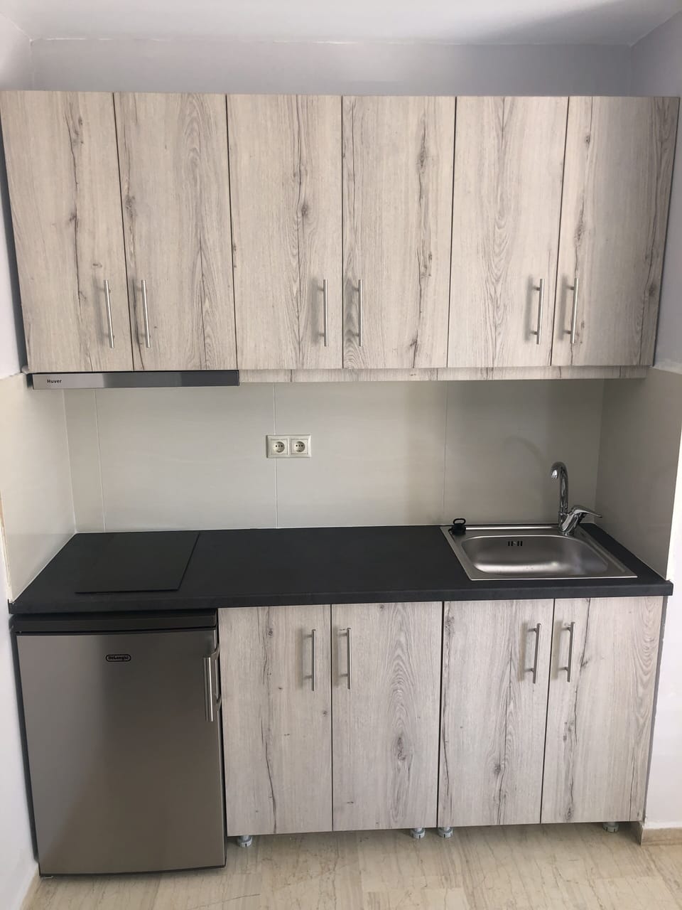 Studio | Private kitchen | Fridge
