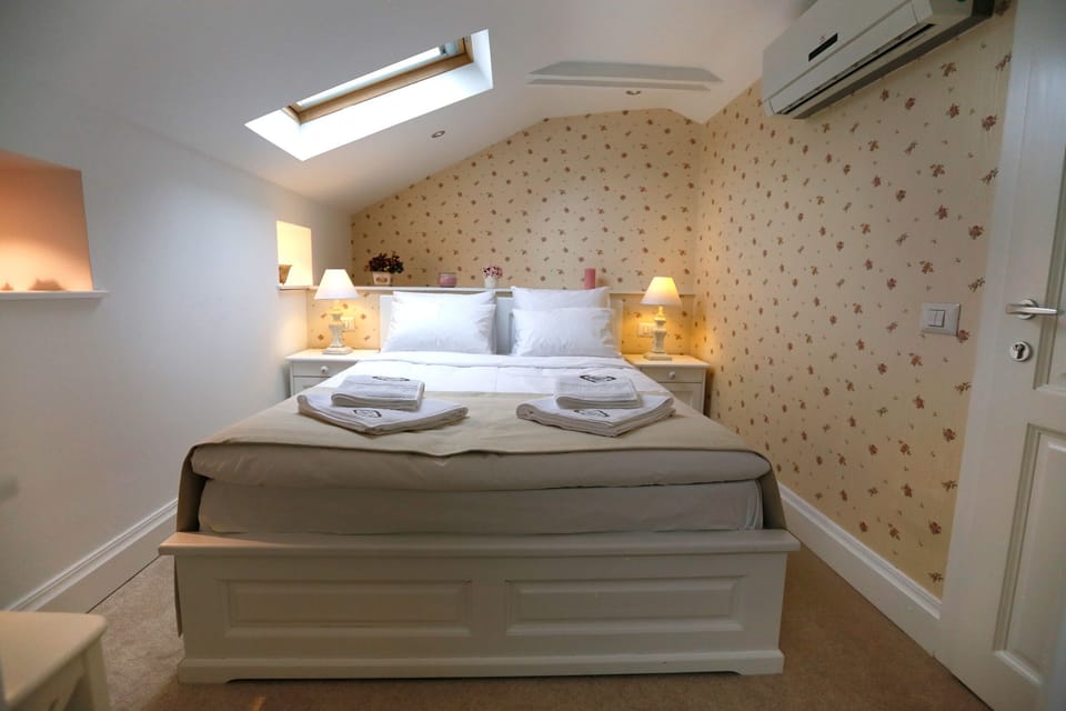 Classic Double Room, City View | In-room safe, soundproofing, iron/ironing board, free WiFi
