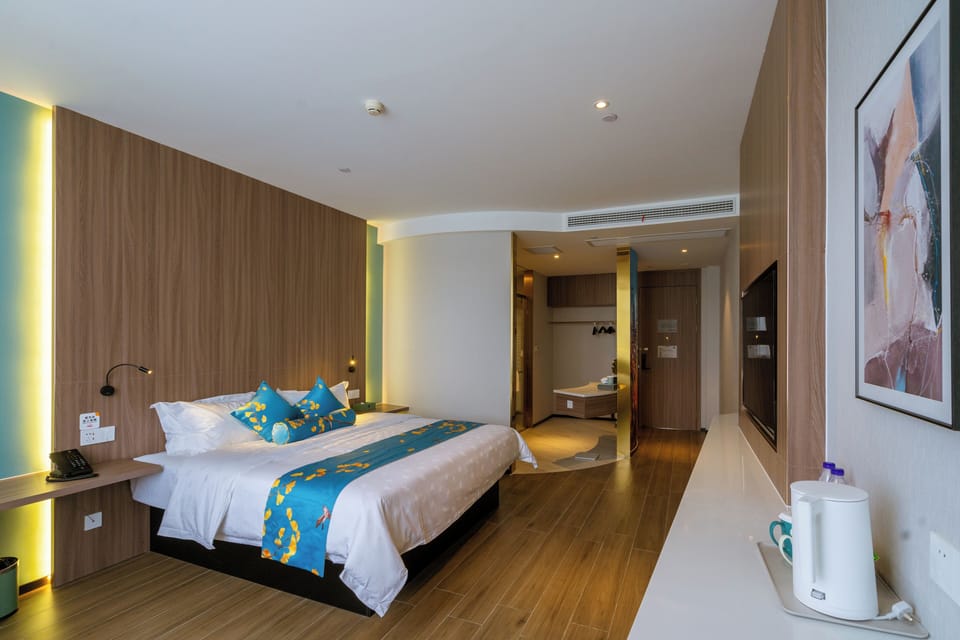 Basic Double Room | Desk, laptop workspace, iron/ironing board, free WiFi