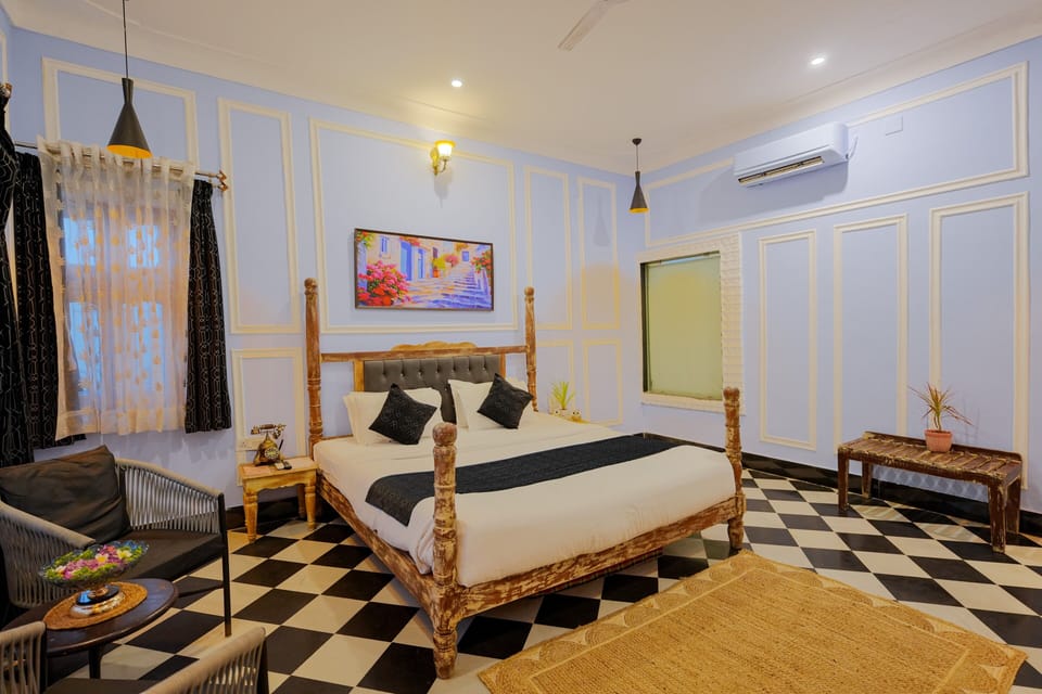 Deluxe Double Room | Iron/ironing board (on request), WiFi (free)