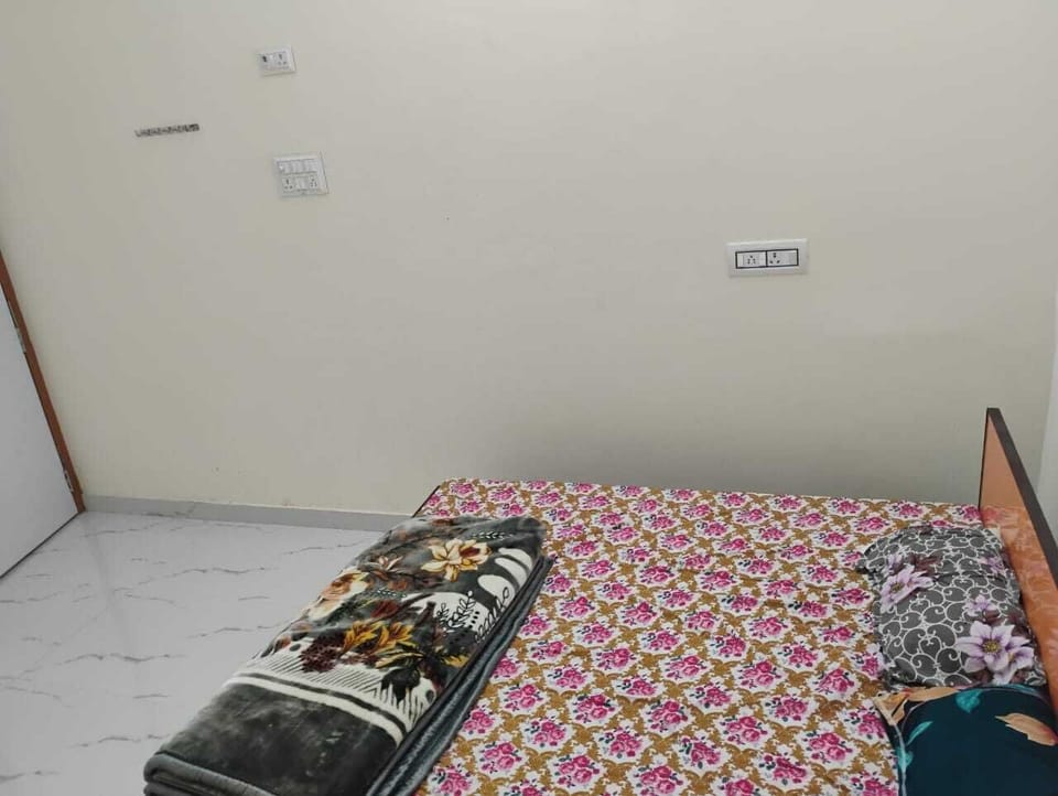Double Room, Non Smoking | Laptop workspace, free WiFi