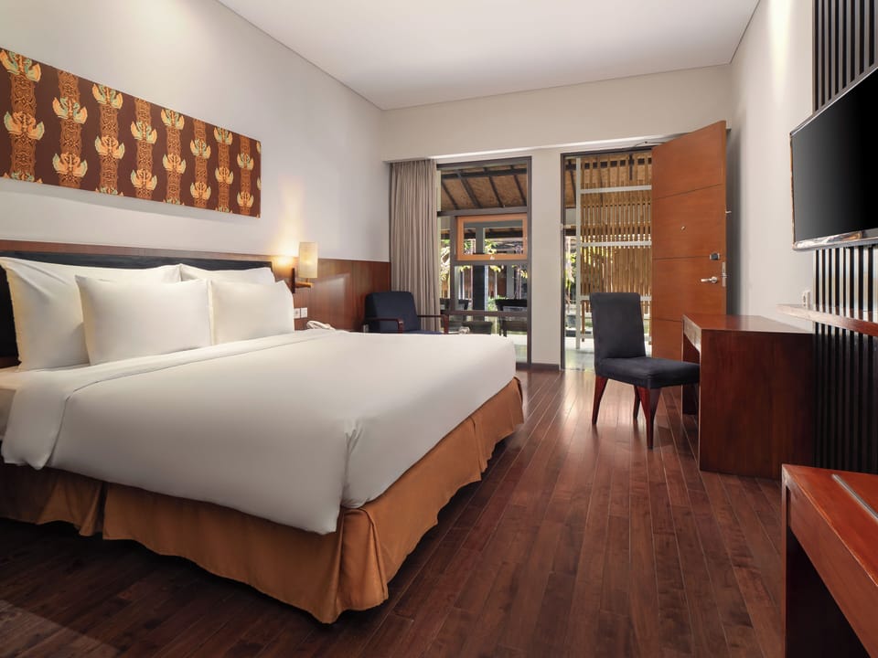 Deluxe Double or Twin Room, City View | Desk, WiFi (free)