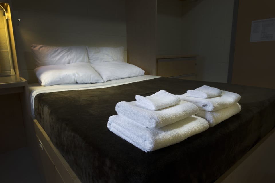 Standard Room, 1 Double Bed | Desk, iron/ironing board, free WiFi