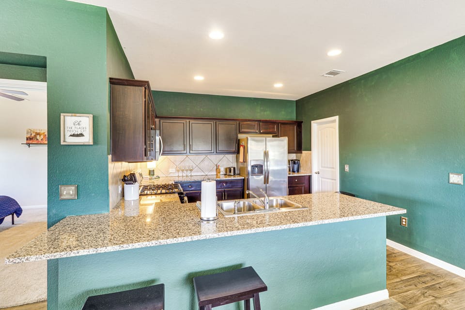 House (4 Bedrooms) | Interior