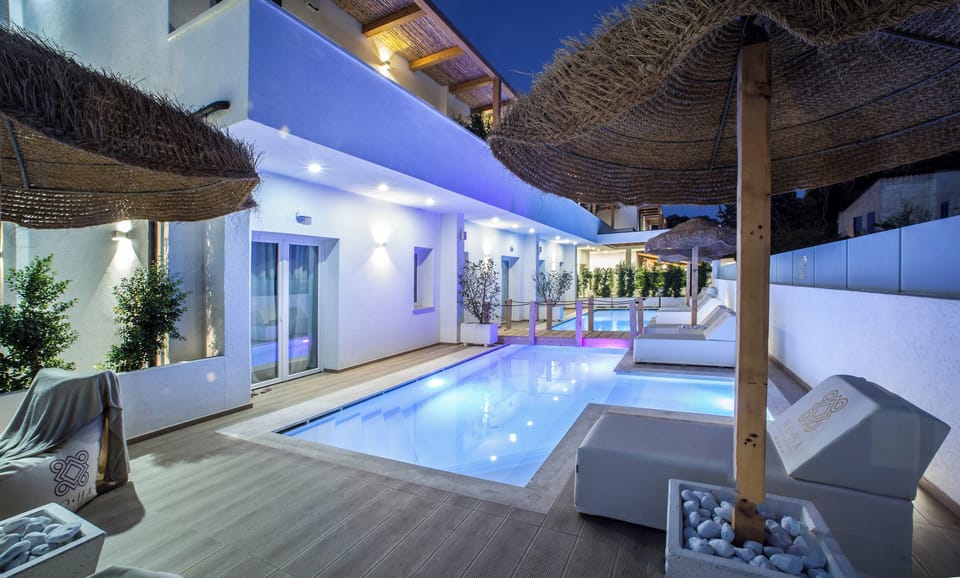 Deluxe Double or Twin Room, Pool View | Terrace/patio