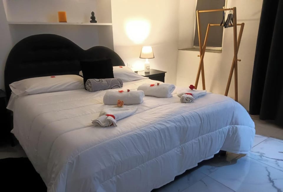 Deluxe Room, Patio | In-room safe, WiFi (free)