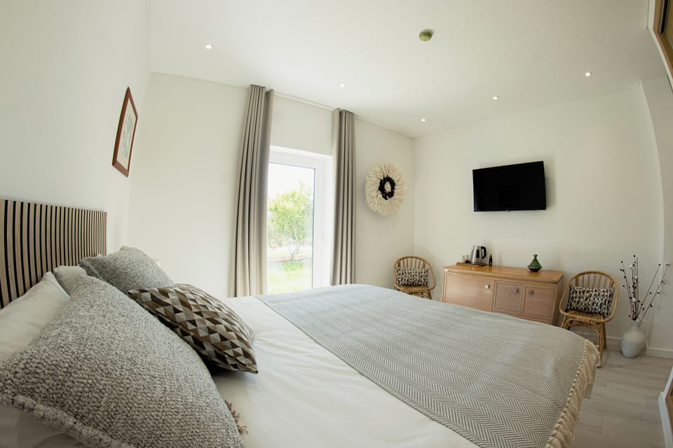 Comfort Room, Resort View | In-room safe, soundproofing, free WiFi