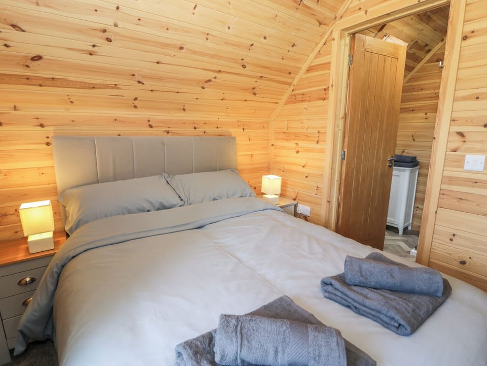 3 bedrooms, individually decorated, individually furnished, free WiFi