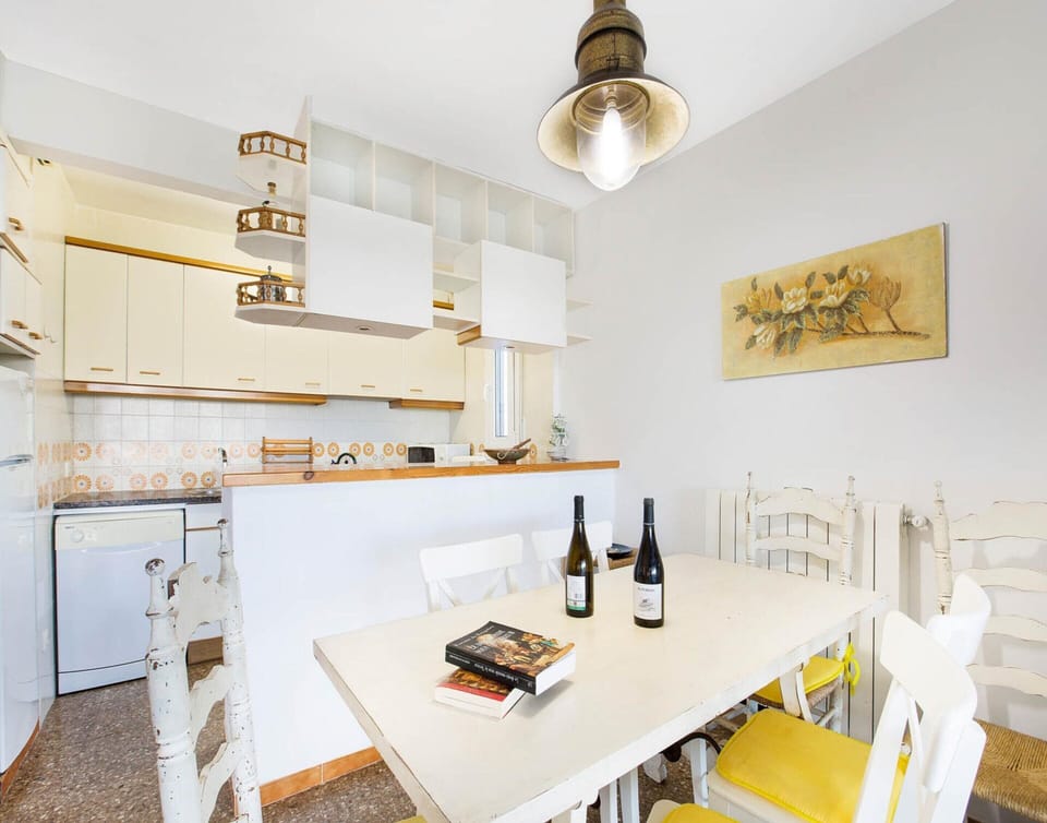 Apartment | Dining