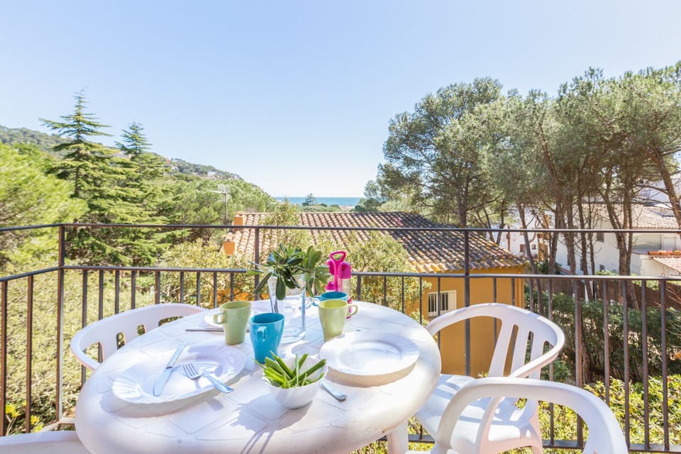 Apartment | Outdoor dining