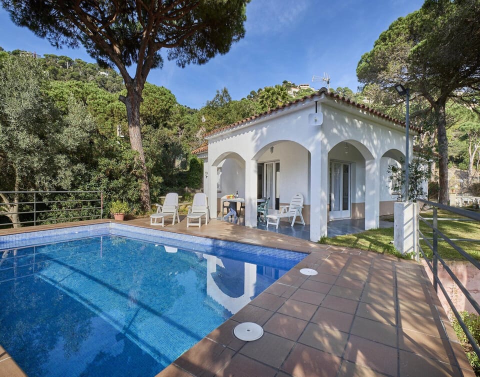Villa | Pool | Indoor pool, outdoor pool