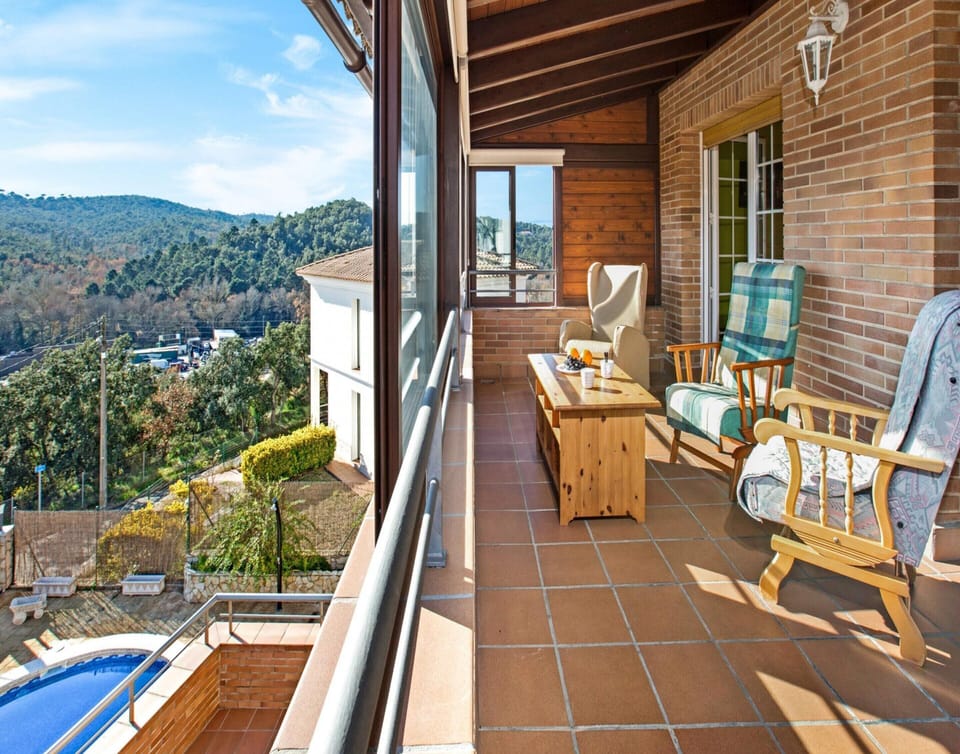 Villa | Balcony