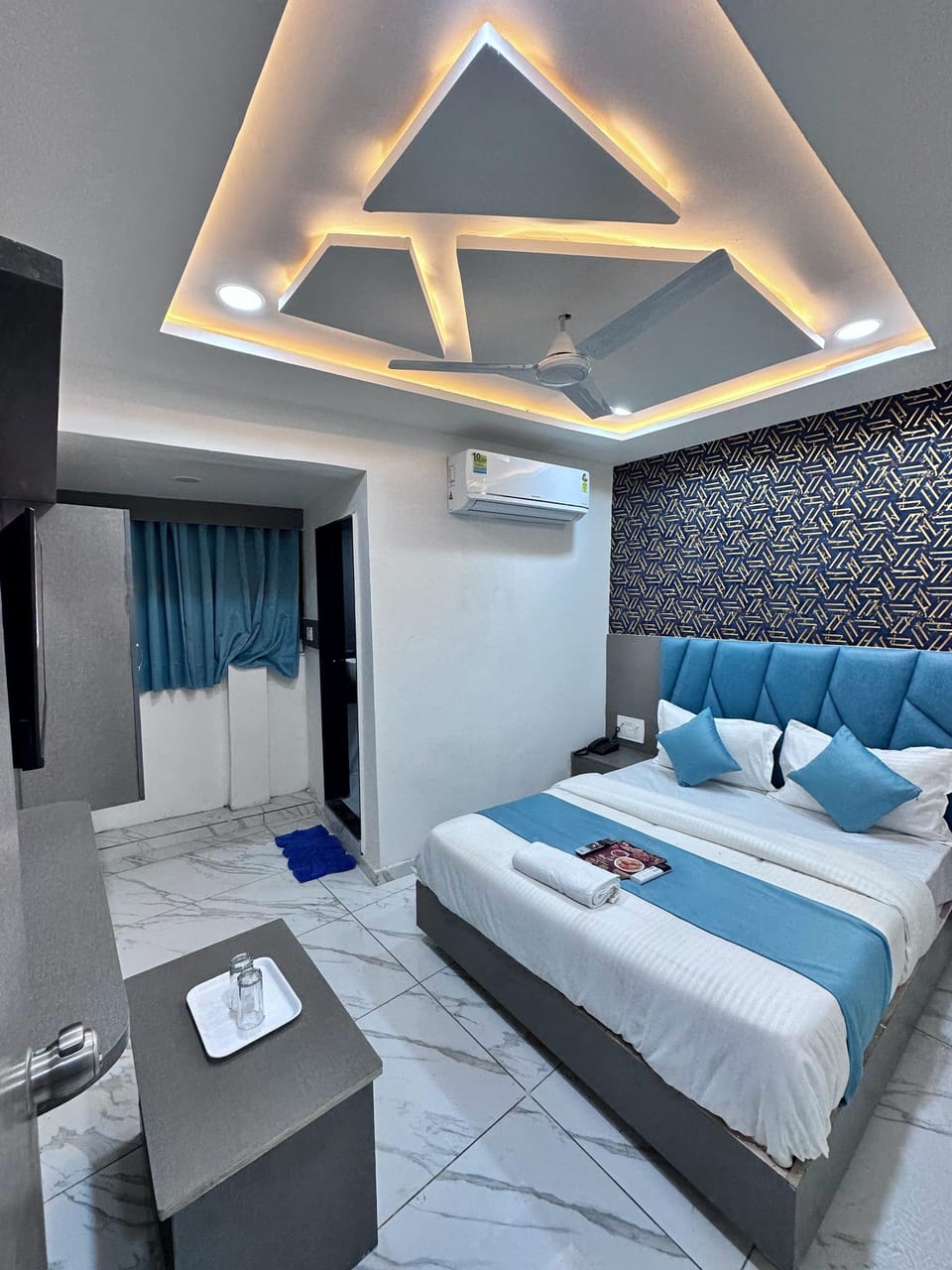 Deluxe Double Room, City View | Free WiFi, bed sheets