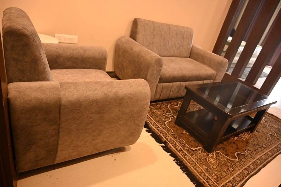 Super Deluxe Room | In-room dining