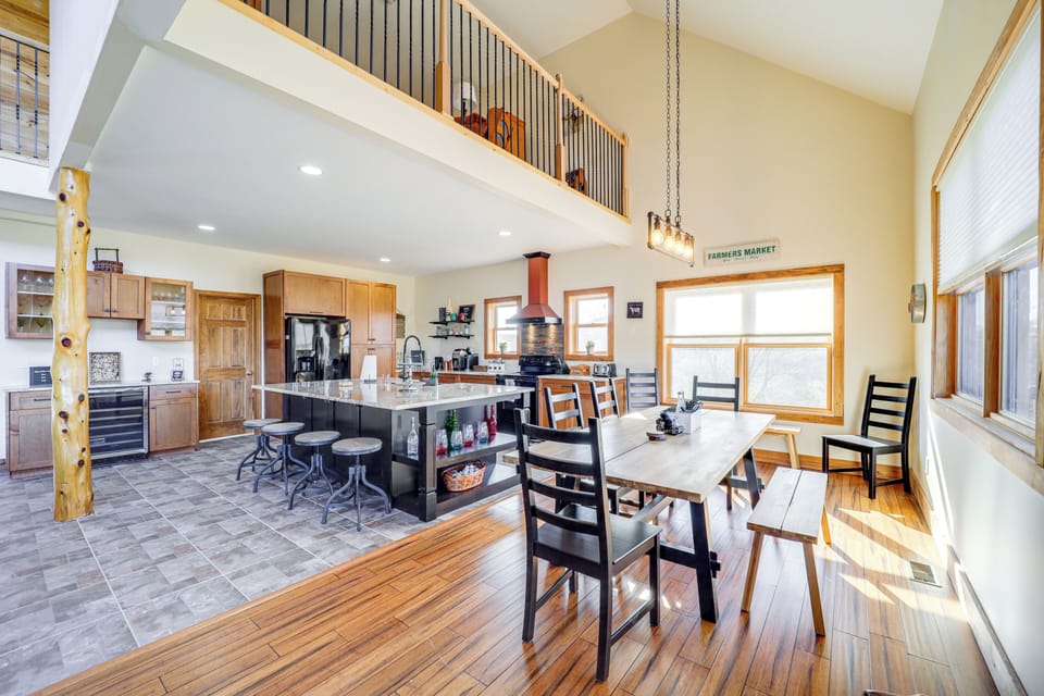 House (4 Bedrooms) | Interior