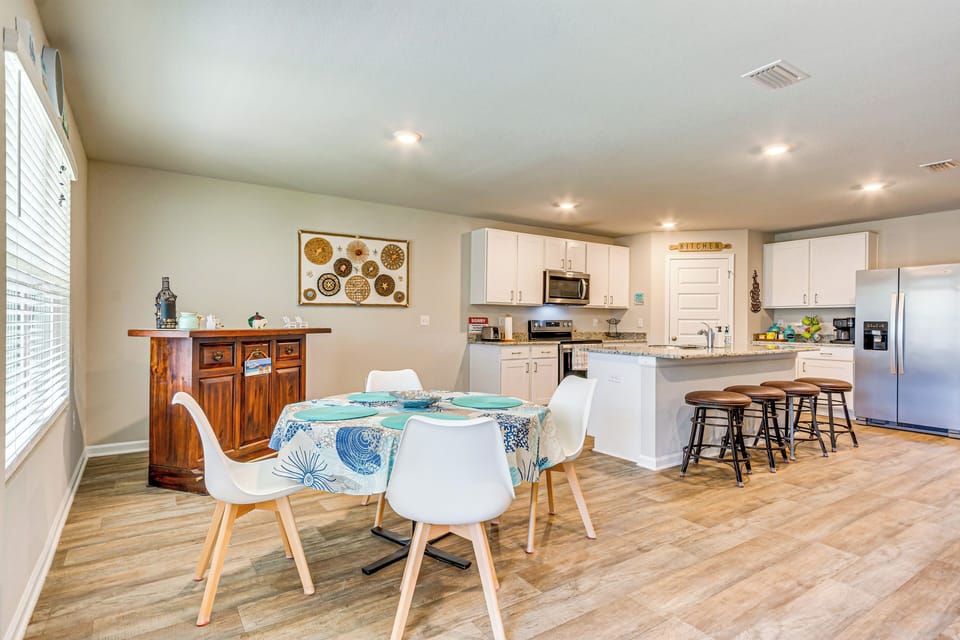 House (4 Bedrooms) | Interior