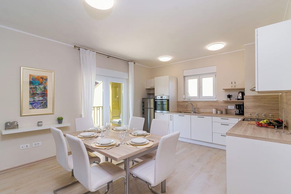 Apartment | Private kitchen
