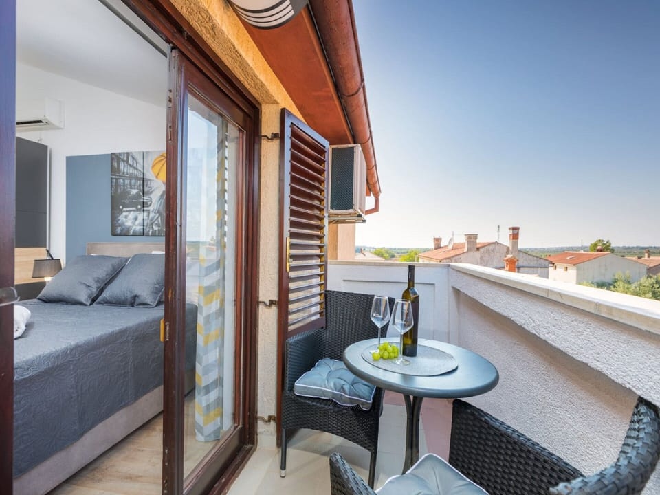 Apartment | Balcony