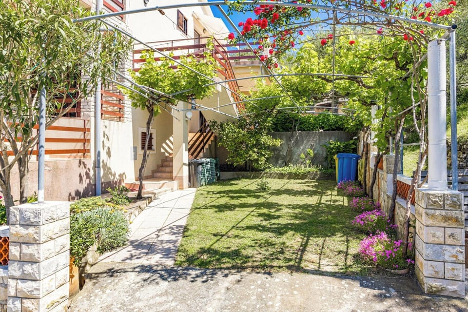 Apartment | Exterior