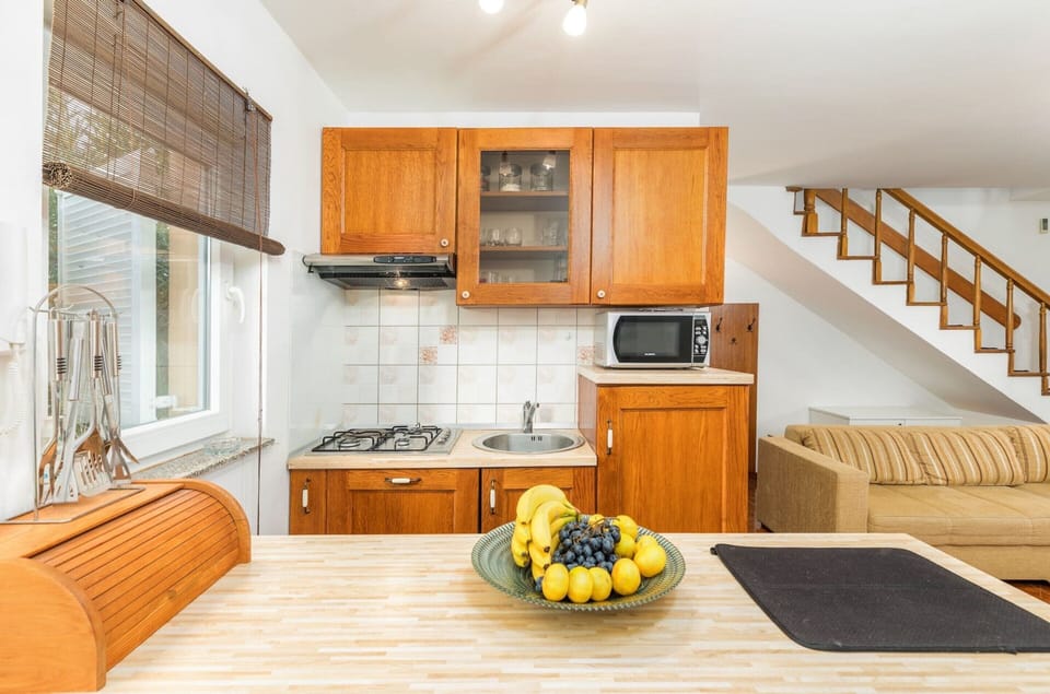 Apartment | Private kitchen | Highchair
