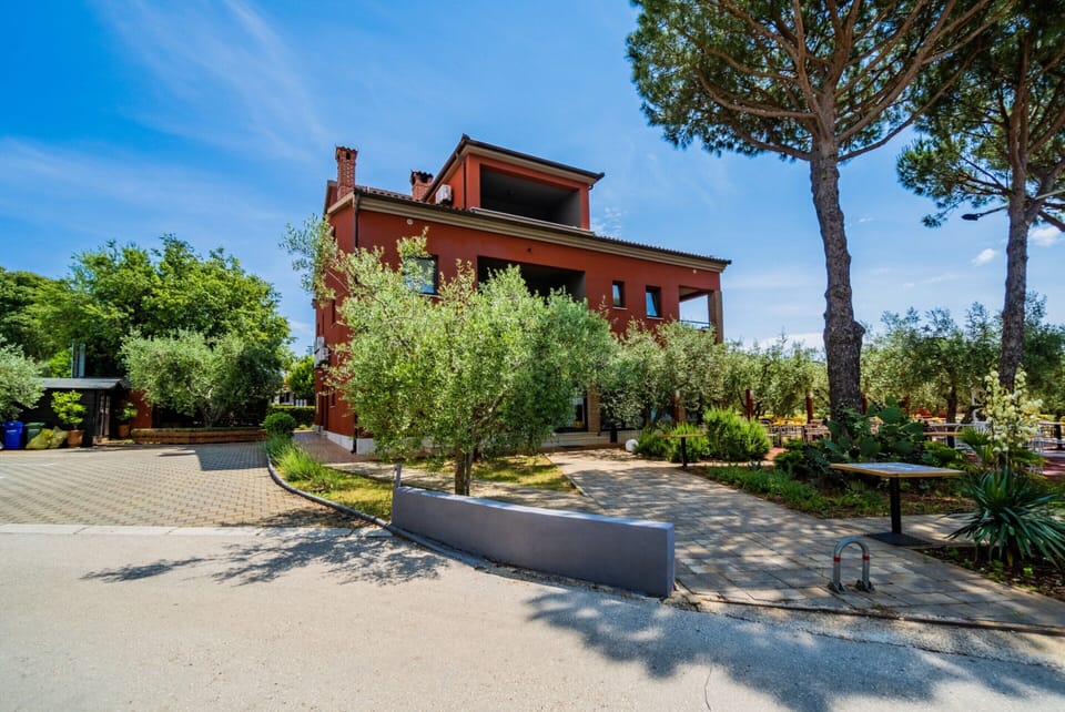 Apartment | Exterior