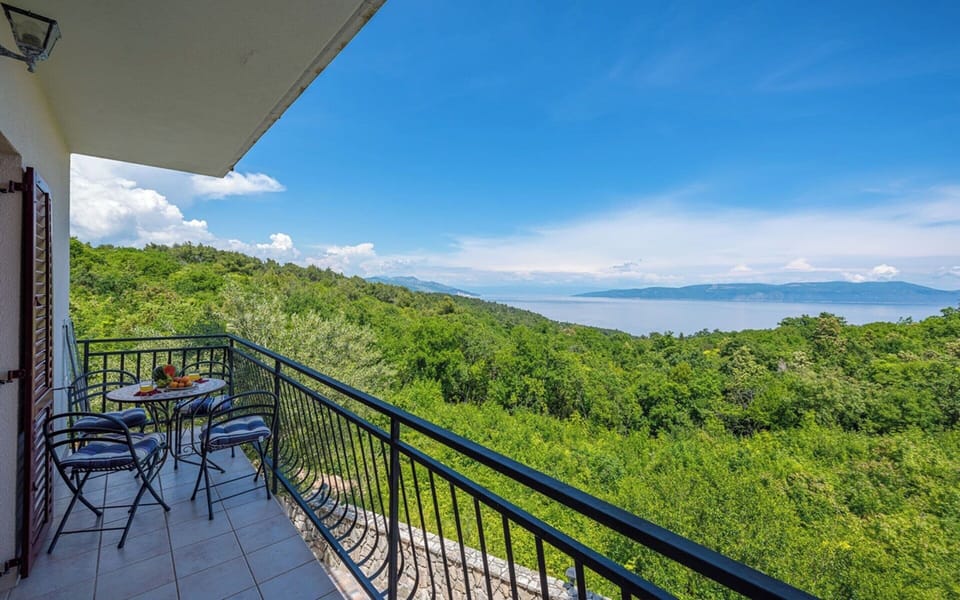 Apartment | Balcony