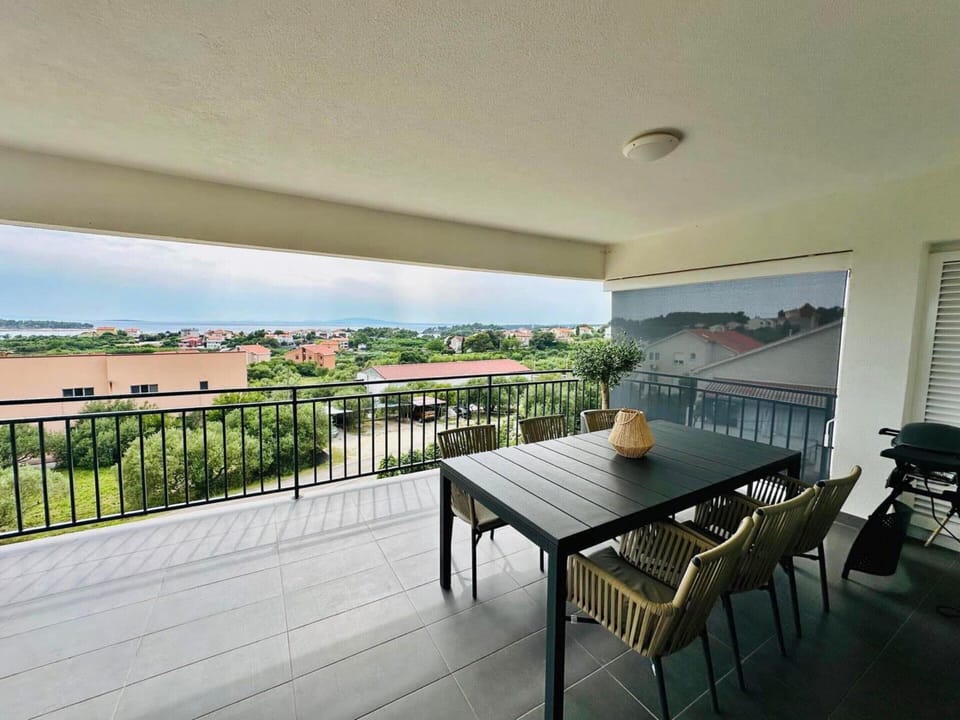 Apartment | Balcony