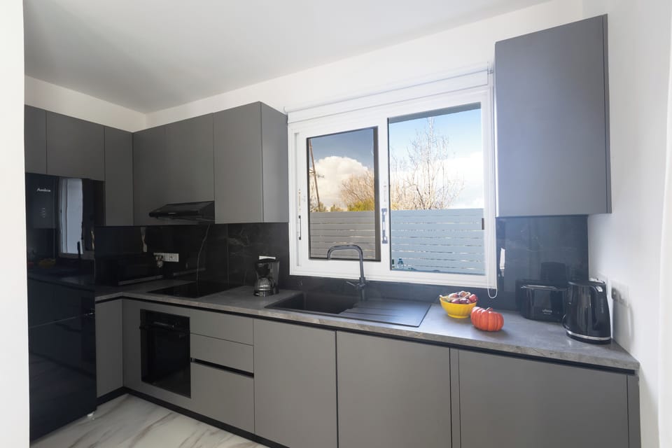 Villa, 2 Bedrooms, Private Pool, Garden View | Interior