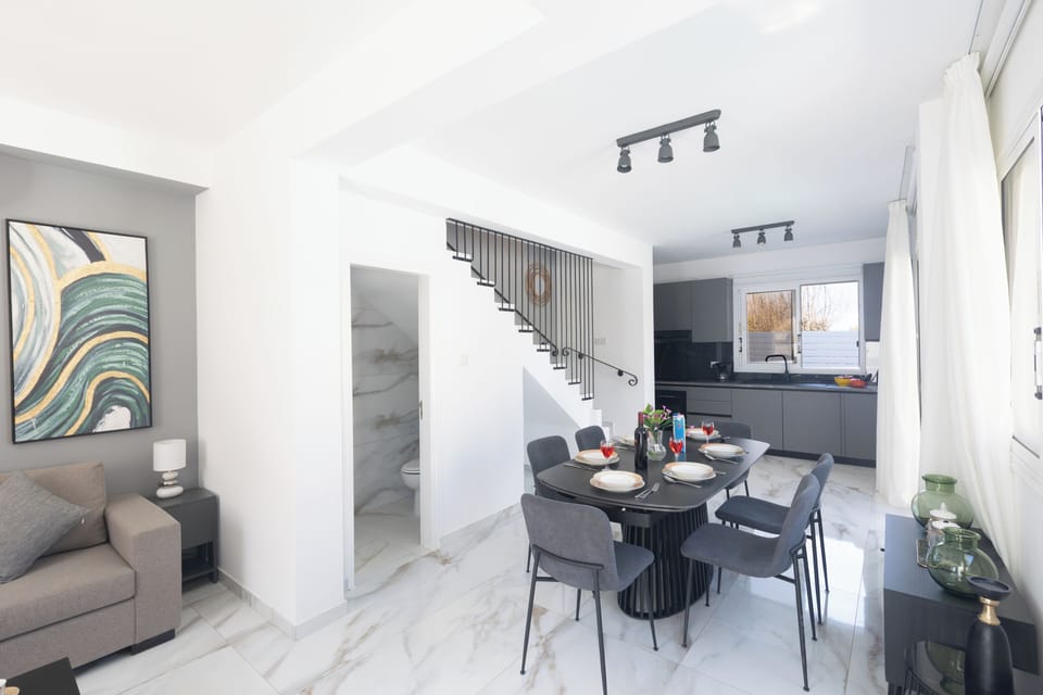 Villa, 2 Bedrooms, Private Pool, Garden View | Living room