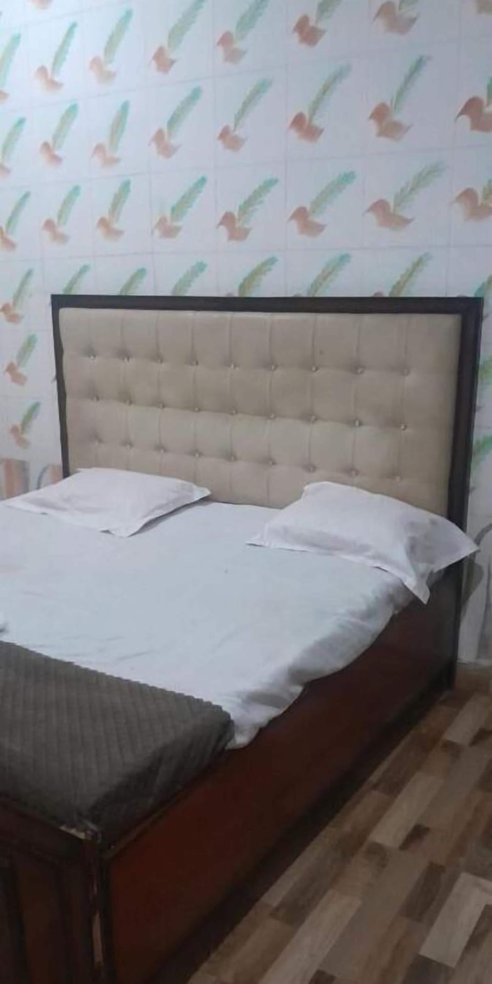 Comfort Double Room | Laptop workspace, free WiFi