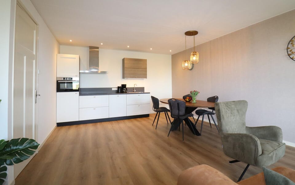 House | Dining
