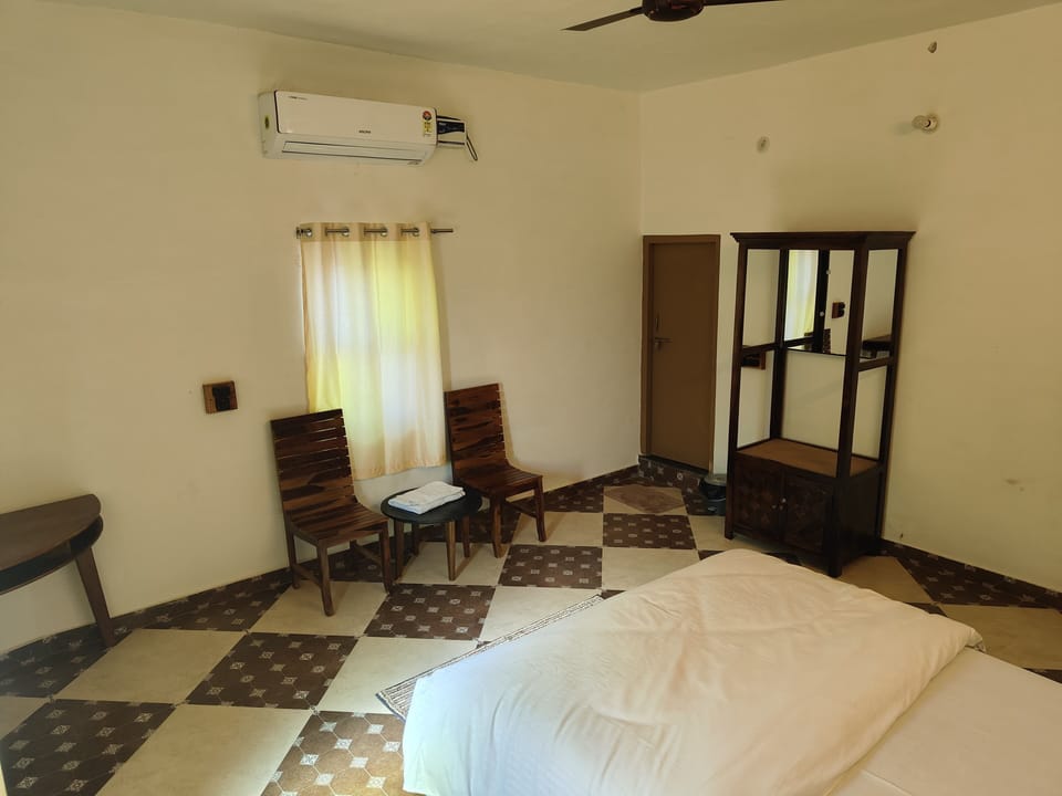 Premium bedding, down comforters, blackout drapes, WiFi (free)