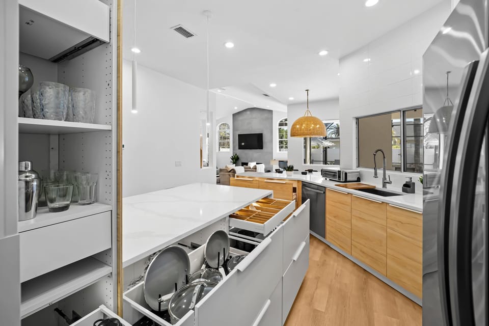 House | 5 bedrooms, high-speed internet