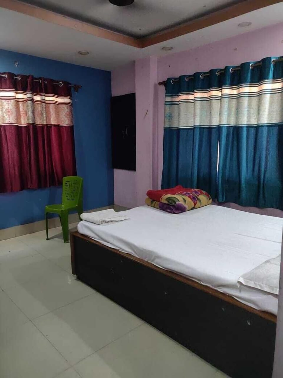 Standard Room | Desk, laptop workspace, free WiFi