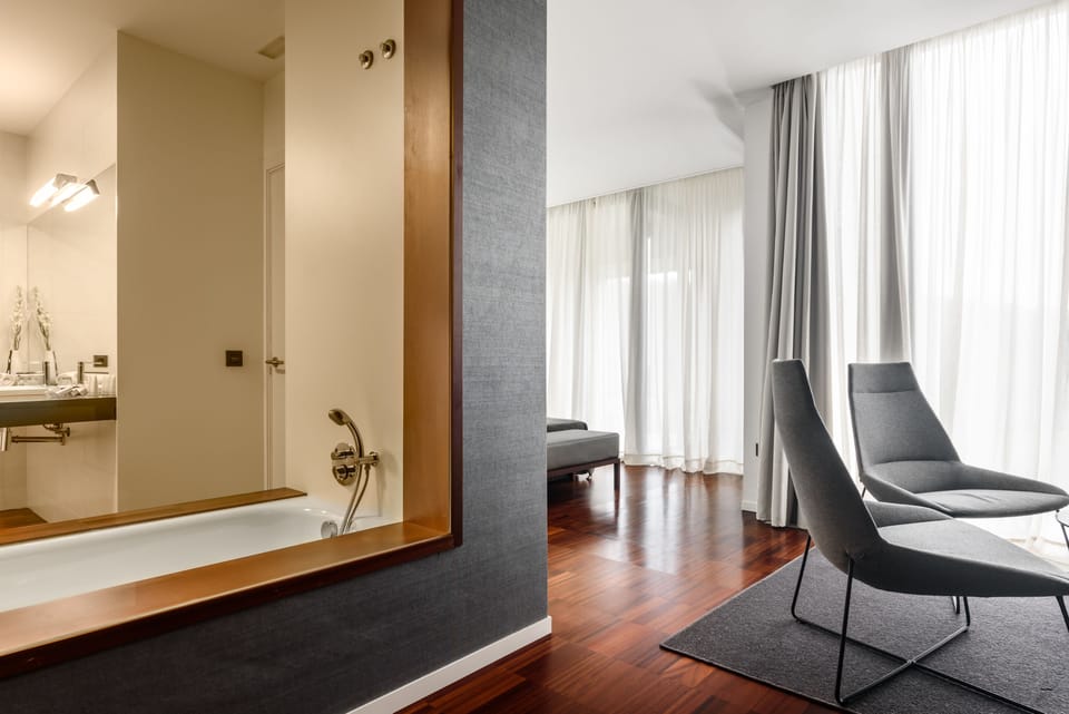 Eco-friendly toiletries, hair dryer, towels