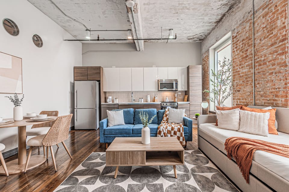 Apartment, Courtyard View | Living area