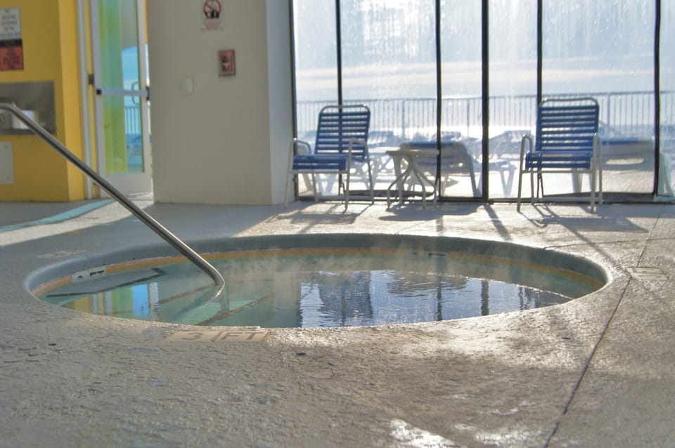 Condo, Multiple Beds, Jetted Tub, Ocean View (Seaside Resort 1003) | Interior