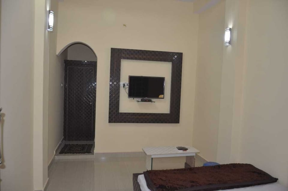 Standard Room | Rollaway beds (surcharge), WiFi (free), bed sheets