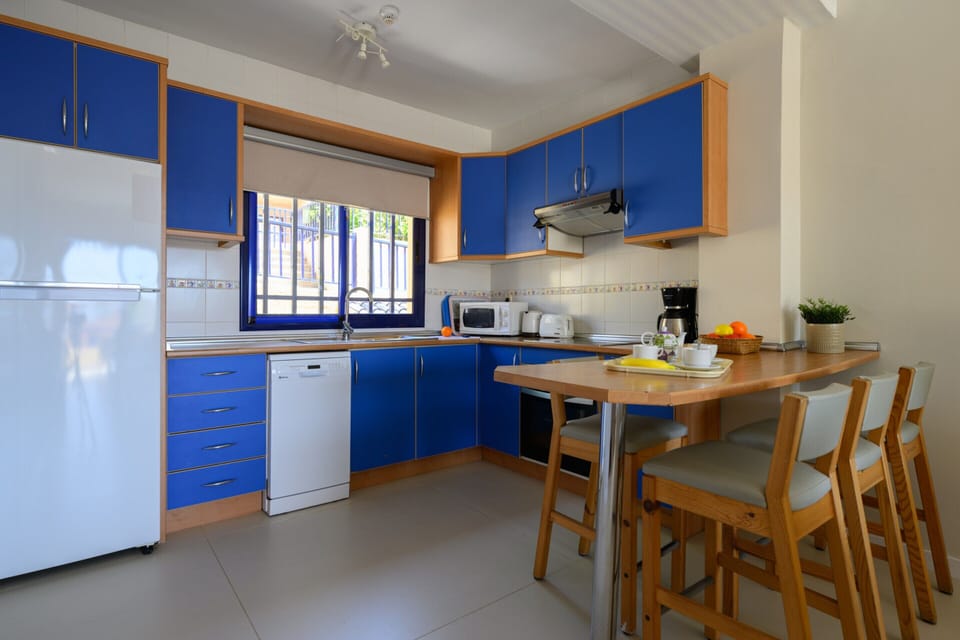 House | Dining