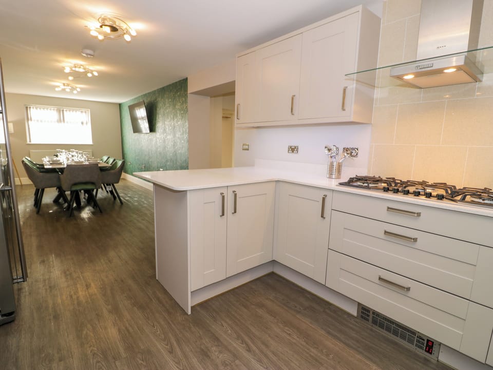 Fridge, microwave, dishwasher, toaster