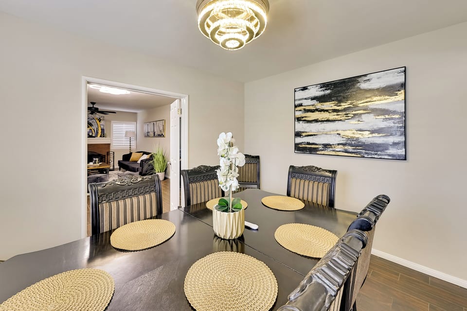 House (3 Bedrooms) | Interior