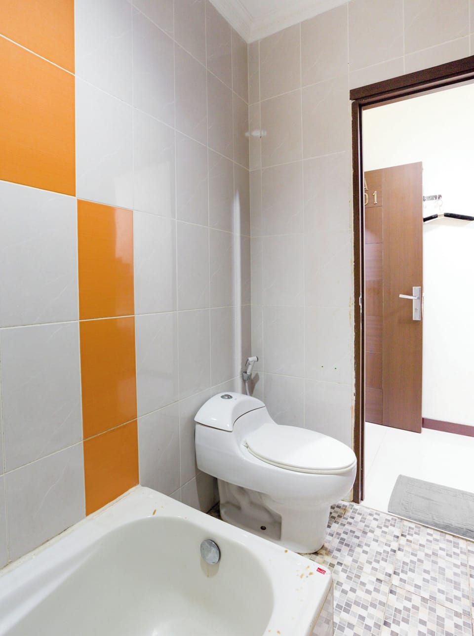 Standard Double Room | Bathroom | Shower, towels, soap